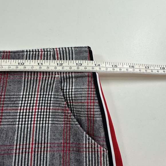 New Hollister Plaid Skirt XS - Picture 7 of 8